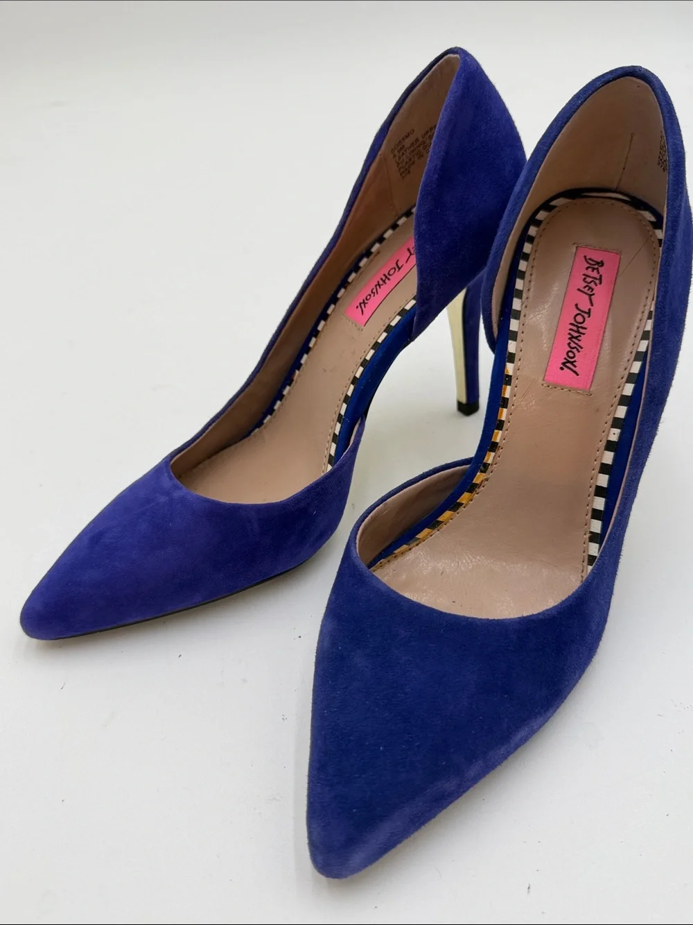 Betsey Johnson sleek pointed